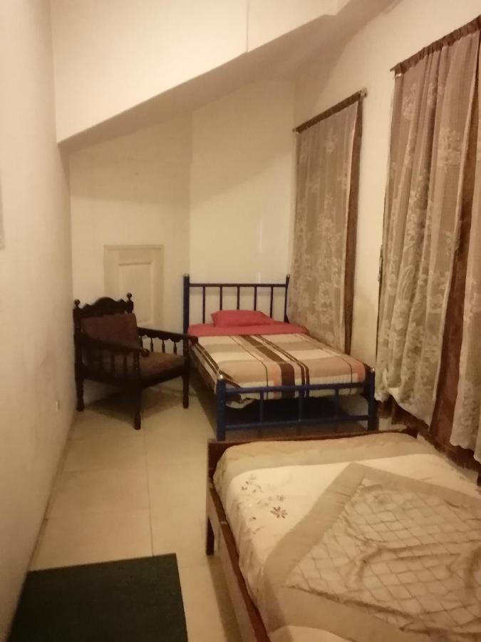 Escocie - Quito Otel Dış mekan fotoğraf