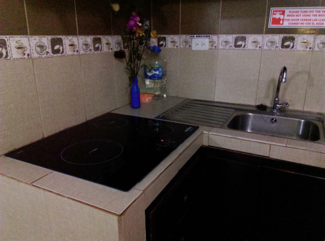 Escocie - Quito Otel Dış mekan fotoğraf