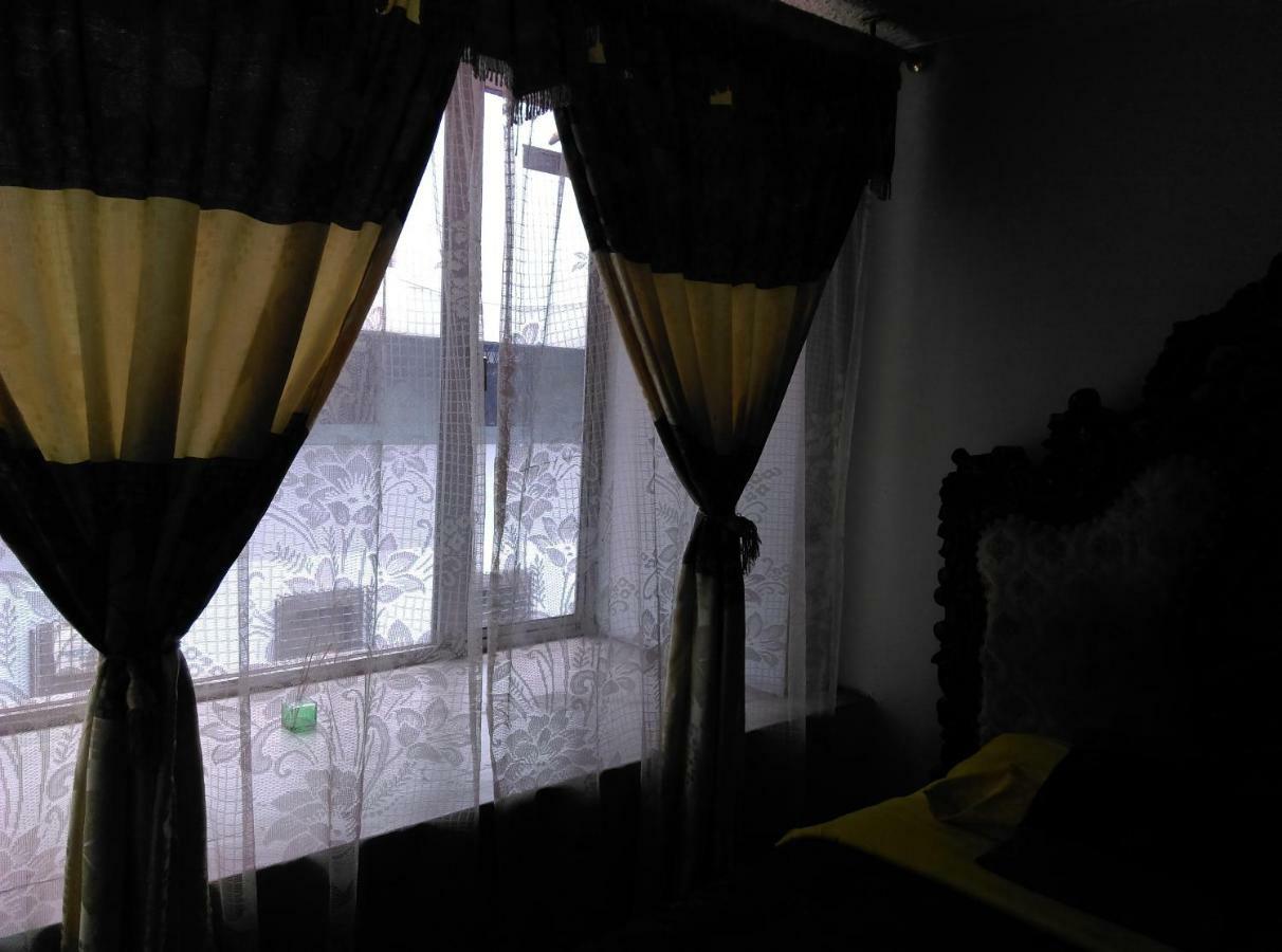 Escocie - Quito Otel Dış mekan fotoğraf